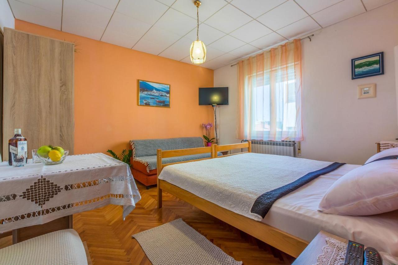 Apartment Antic S Crikvenica Εξωτερικό φωτογραφία